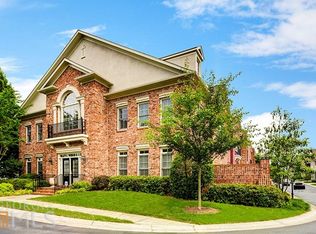 1214 Village Terrace Ct, Dunwoody, GA 30338
