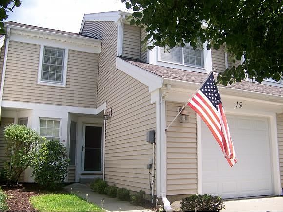1st image of 19 Weslar Ct