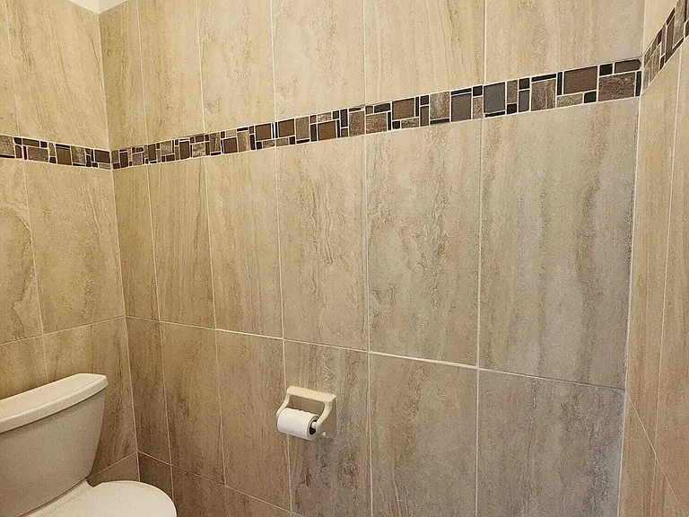 7705 Forest Green Ln — Photo 29