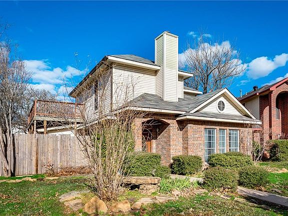 3rd image of 312 Leisure Ln