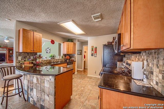 1st image of 6415 Beech Trail Dr