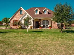 141 Tranquil Pl, Waxahachie, TX 75167