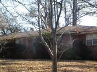 109 W Crest Rd, Bessemer, AL 35023