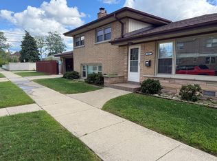 7455 W Monroe St, Niles, IL 60714