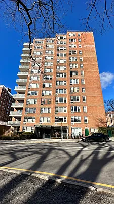 Sold by Coldwell Banker Signature Properties | media 17