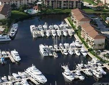 3rd image of 601 Seafarer Cir APT 506