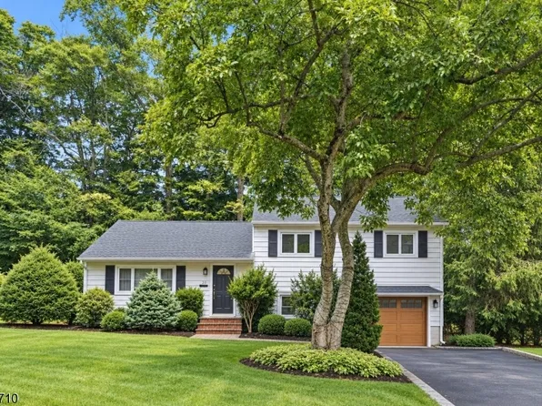 29 Addison Pl, Hohokus Boro, NJ 07423