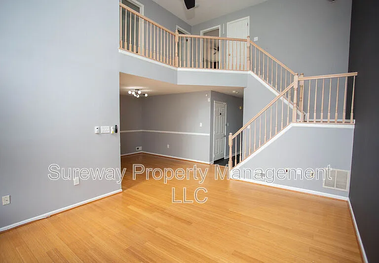 605 Doral Dr — Photo 5