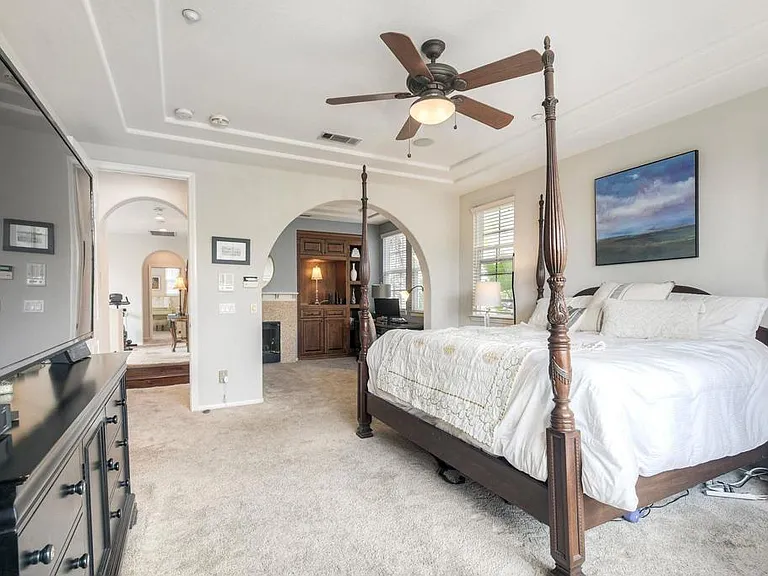688 Cypress Hills Dr — Photo 25