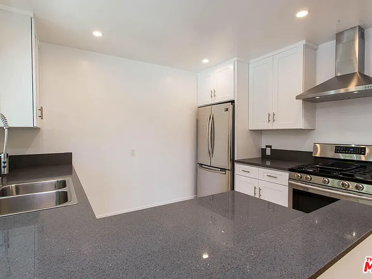 1204 N Crescent Heights Blvd #1 — Photo 9