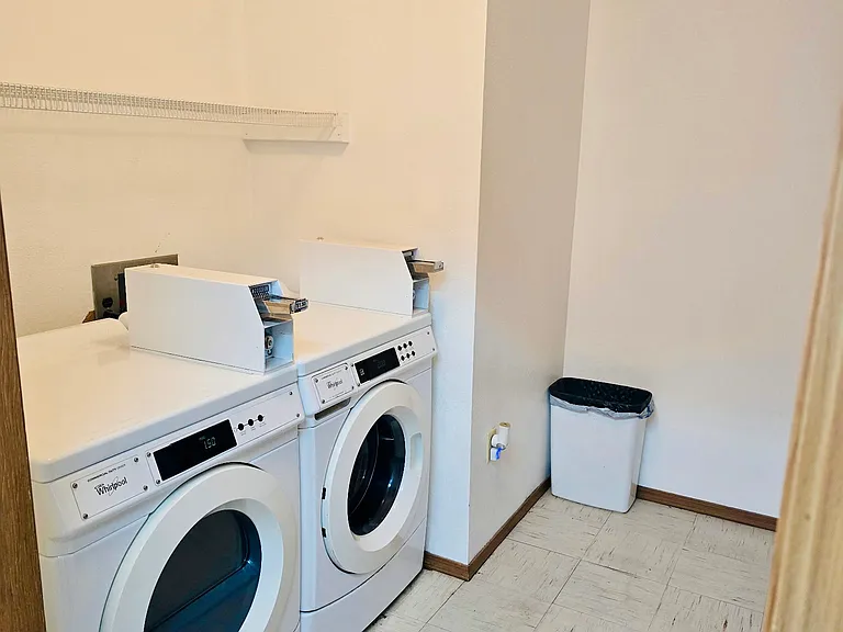 320 S Cherry St #6 — Photo 12