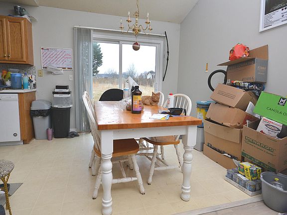 5th image of 435 Shoffner St