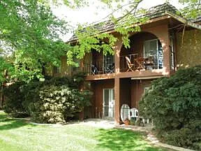 Building Photo - 700 Mohawk Dr