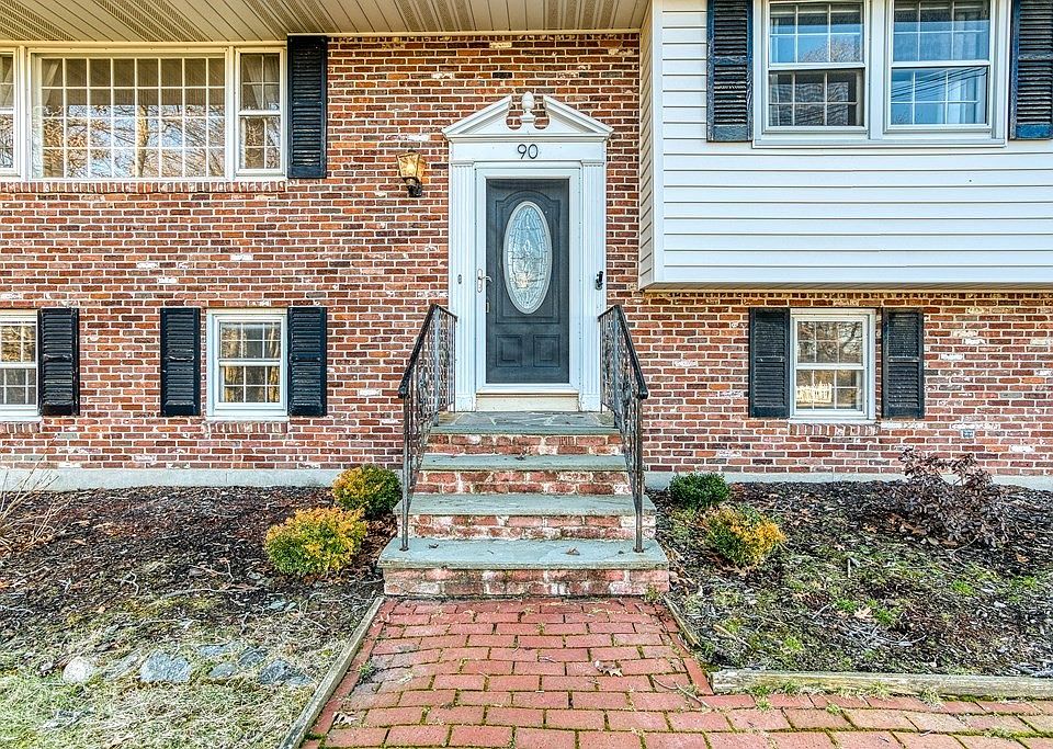 90 Highland St, Milford, MA 01757 Zillow