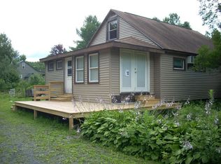 2 Apache Dr, Heath, MA 01346