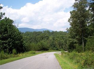 25 Lake Adger Pkwy #25, Mill Spring, NC 28756