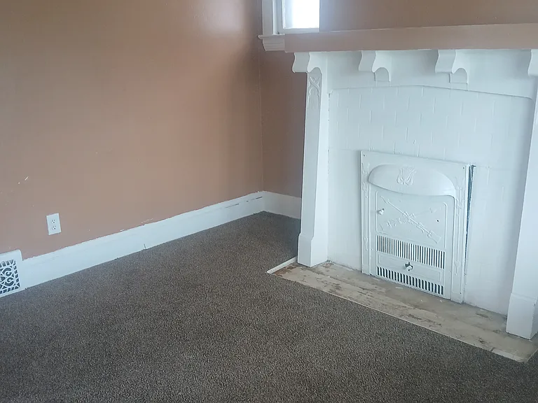 12406 Kinsman Rd #2 — Photo 7