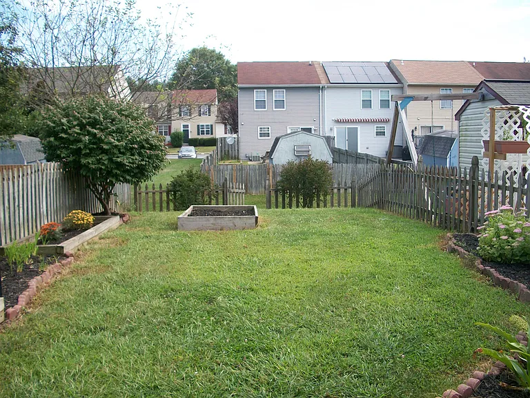 34 Chartwell Ct — Photo 3