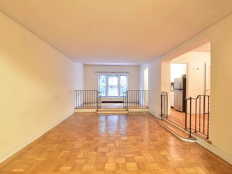739 W 186th St #1G — Photo 1
