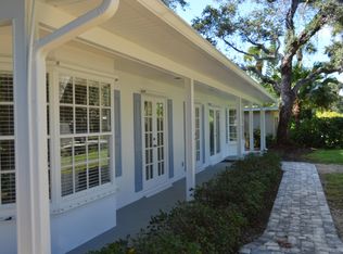 746 Azalea Ln, Vero Beach, FL 32963