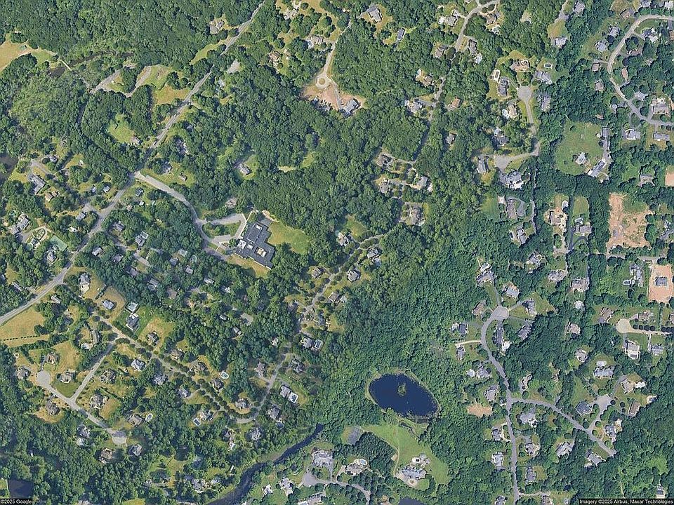 1st image of 17 Jeremy Ct