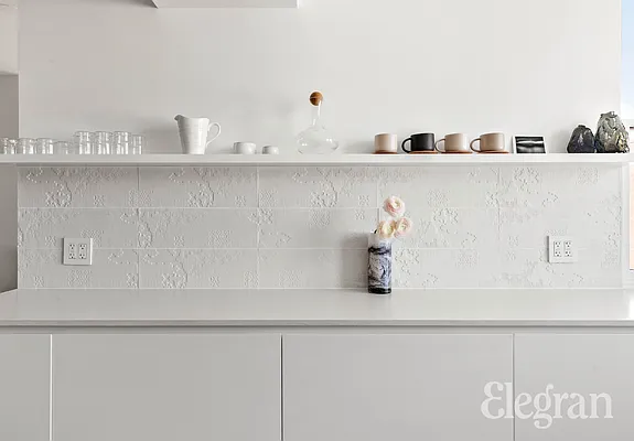 Sold by (Legacy) Elegran | media 20