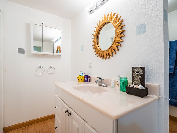 3rd image of 1814 Ashford Cir