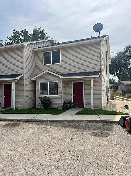 1115 FERN ST UNIT #4
