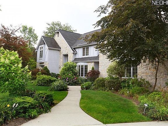 2nd image of 3394 Deanna Dr