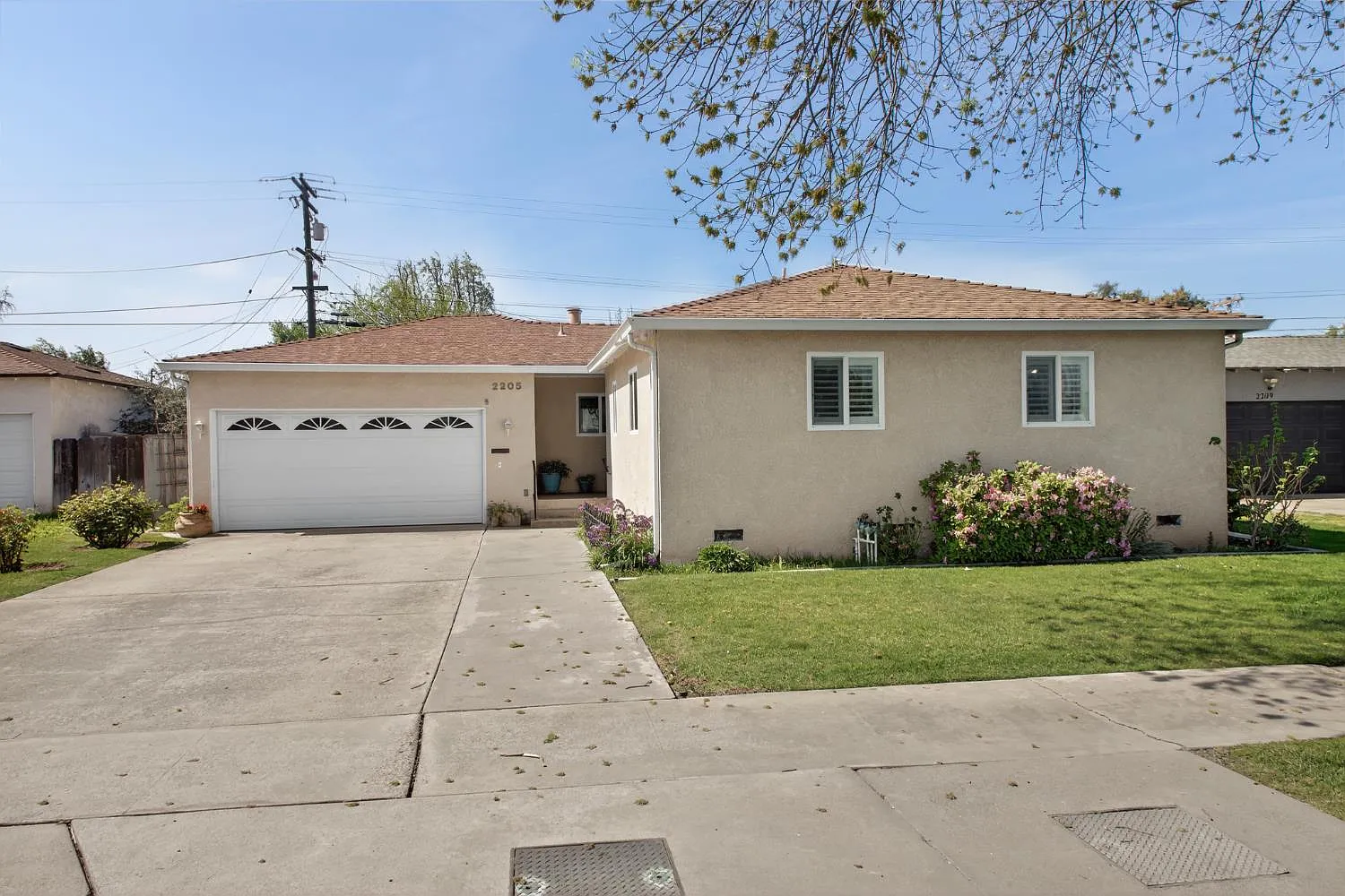 2205 Tully Rd photo 1