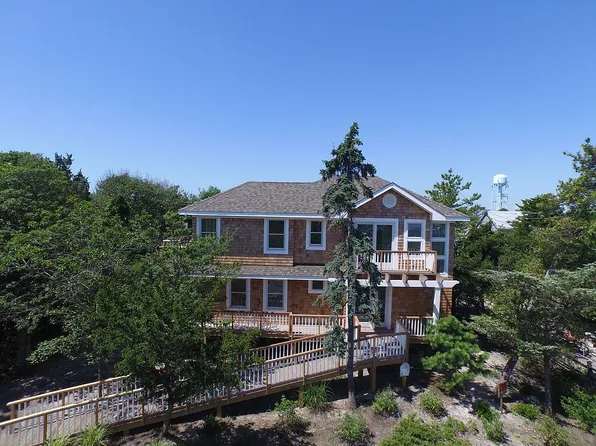 21 Duneway Avenue, Seaview, NY 11770