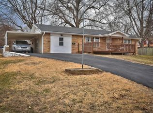 2314 S Queen Ridge Dr, Independence, MO 64055