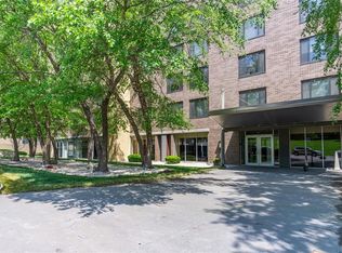 600 E 8th St APT 3T, Kansas City, MO 64106