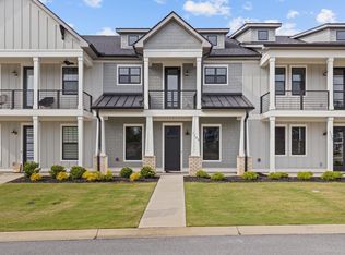 1109 Syrah Ln, Duncan, SC 29334