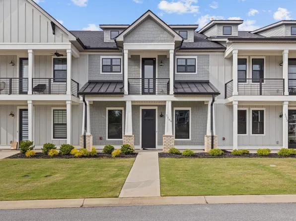 1109 Syrah Ln, Duncan, SC 29334