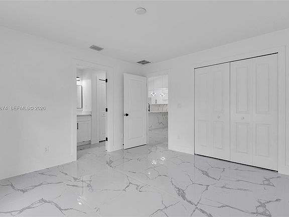 3rd image of 105/107 Meadow Rd