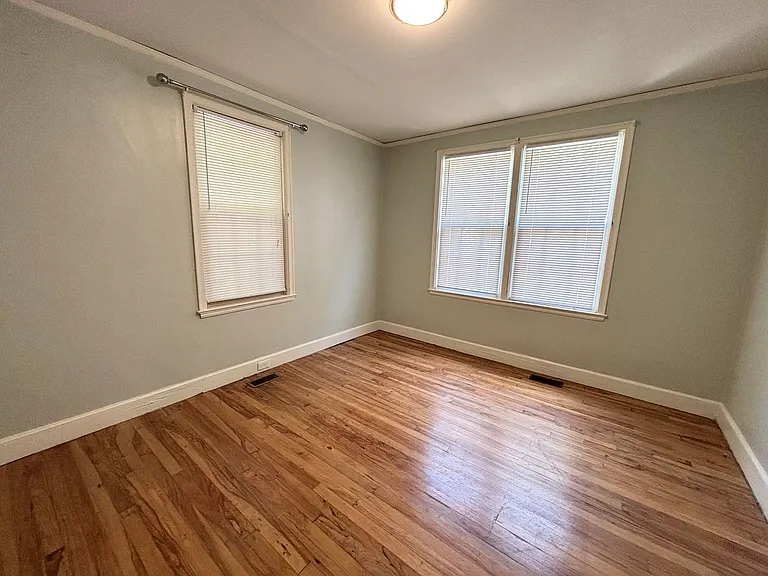 2944 Hope Ave — Photo 7