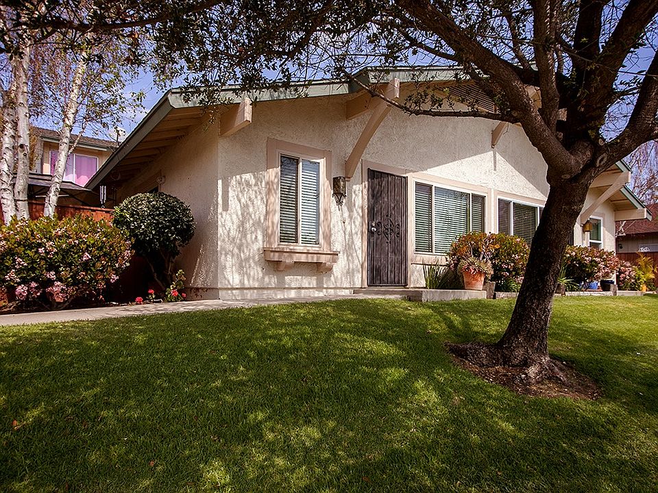 1st image of 1695 Orinda Ct