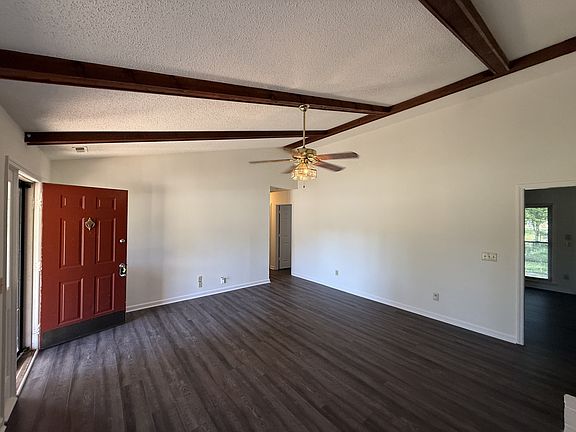 5th image of 104 Shaverlee Ct