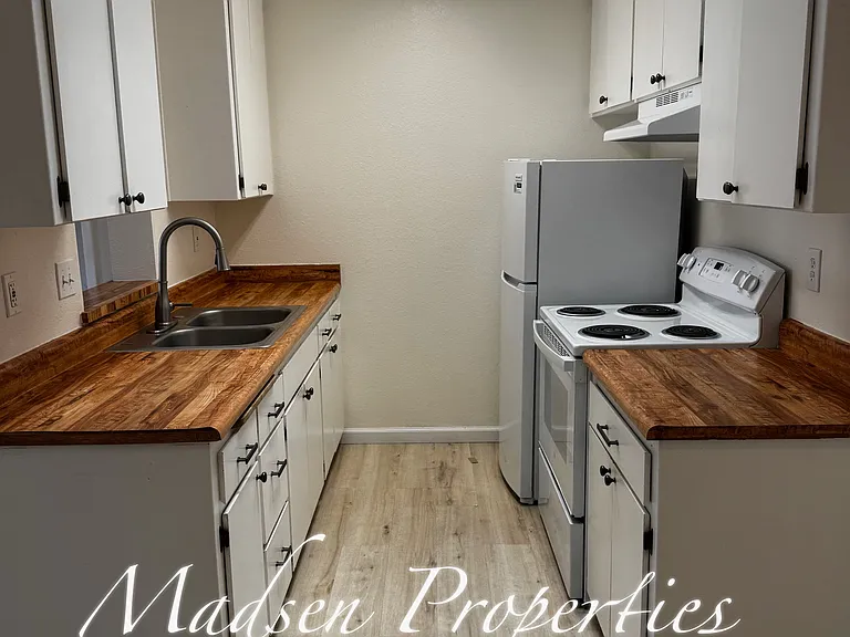 125 Casey Ct — Photo 7