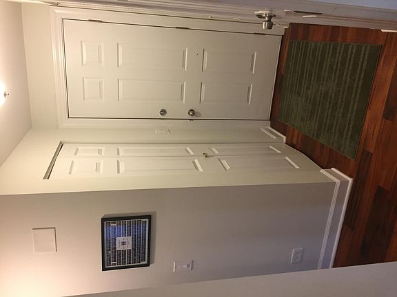 2nd image of 3009 W Gunnison St APT 3n