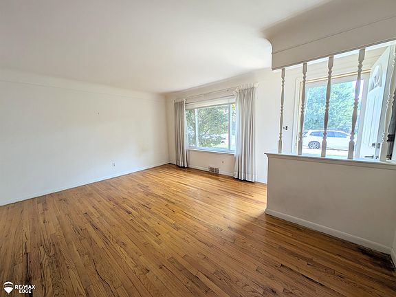 5th image of 8901 San Jose