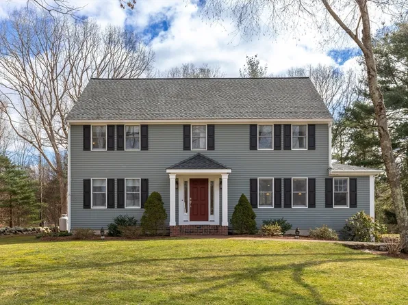 18 Greystone Way, North Easton, MA 02356