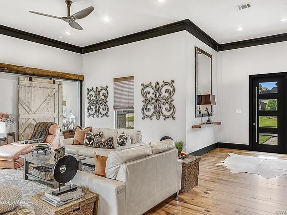 5th image of 9015 Vue Fleur Ln