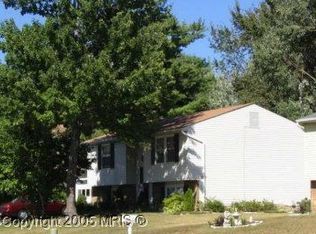 7926 Grimsley St, Alexandria, VA 22309