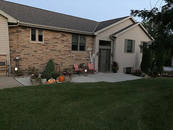 New sidewalk & porch