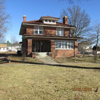 1st image of 818 N 5th St
