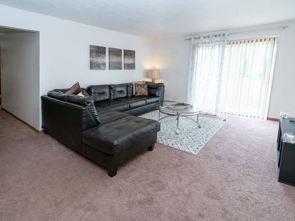 1072 E Chicago Blvd APT 23