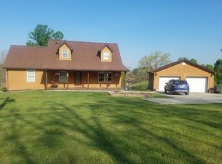 4509 Steel Ridge Rd, Red House, WV 25168