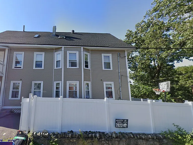 10A Linden St #3 — Photo 2